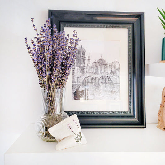 Dried French Lavender Bundle w embroidered Lavender Sachet - Mossy Moss by Olia