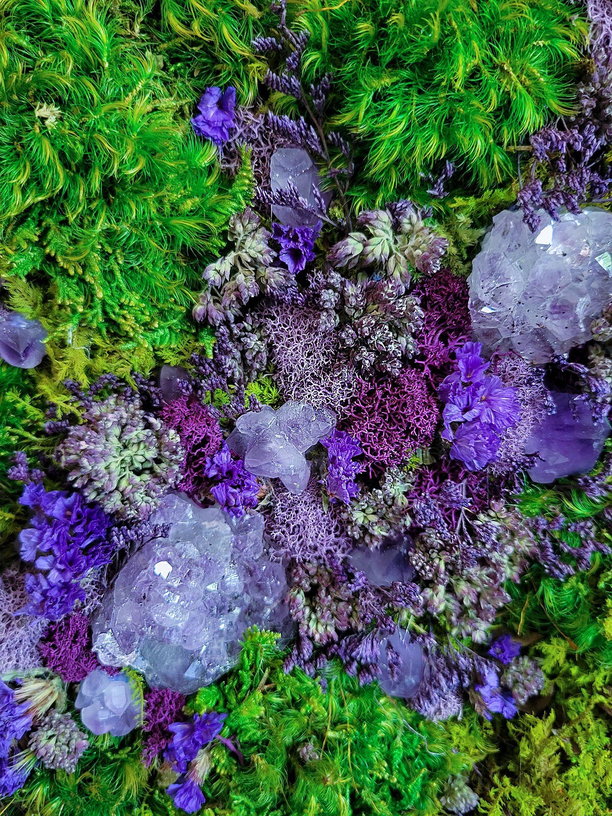 Preserved Moss Frame w Gems / Crystals - Mossy Moss by Olia