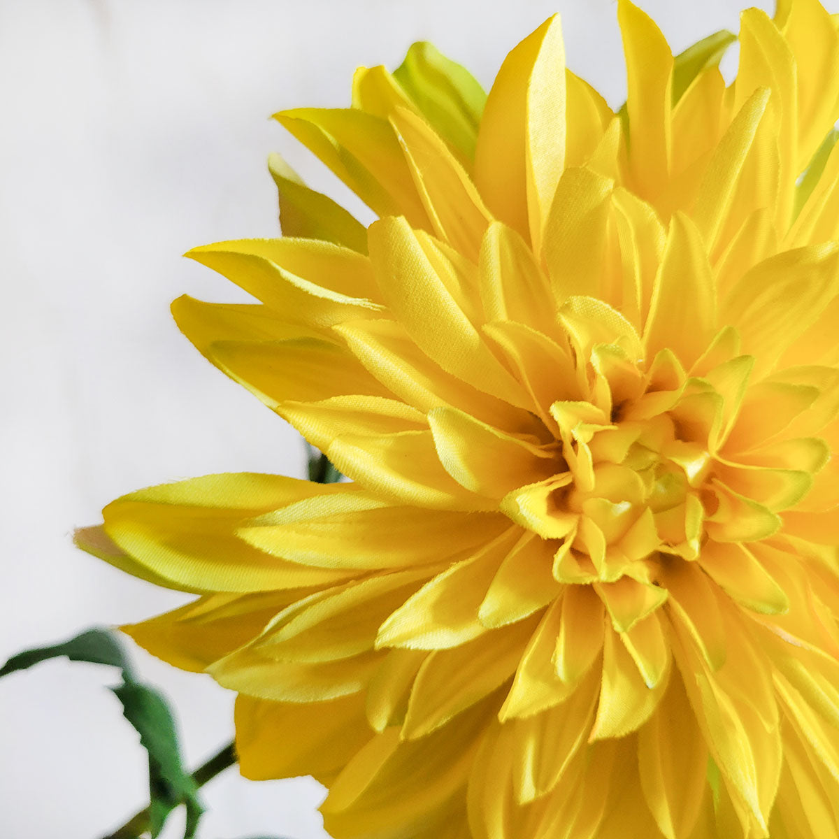 28" Artificial Yellow Dahlia Stem