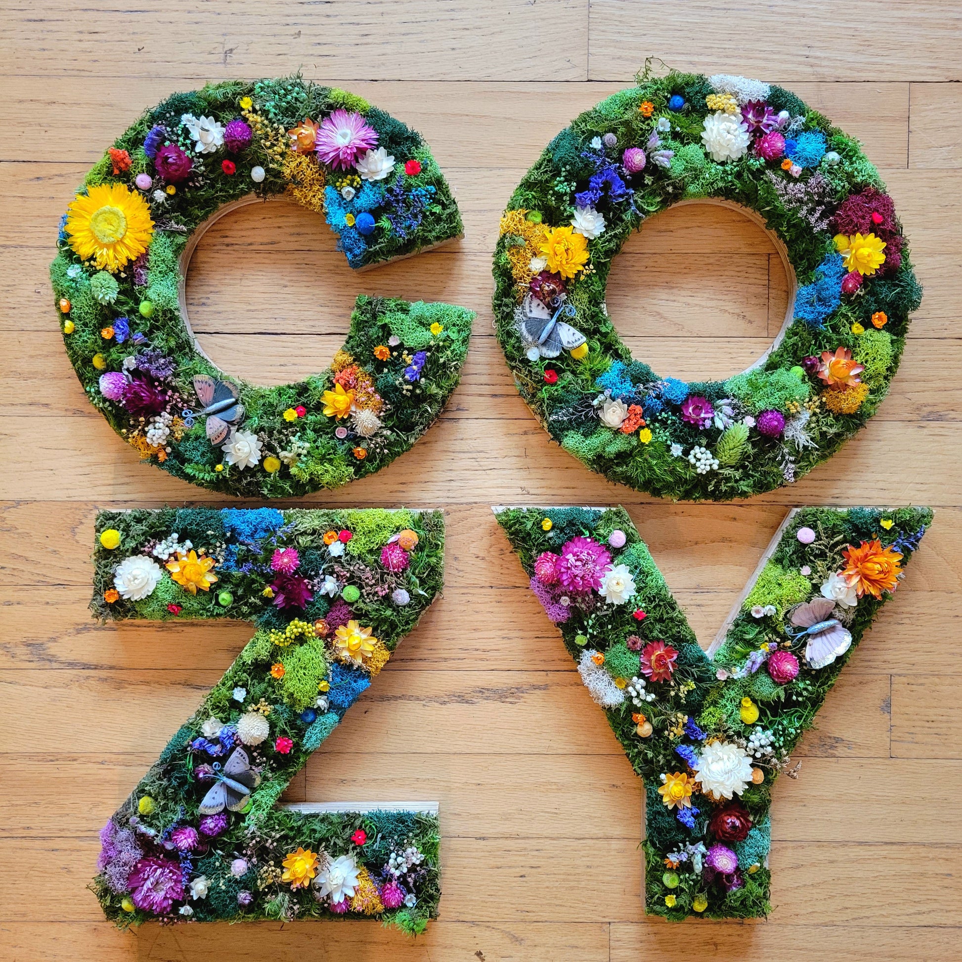 Preserved Moss Letters with flowers - Mossy Moss by Olia